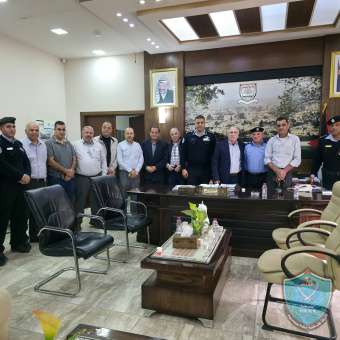الشرطة تعقد لقاءً مجتمعيًا في طولكرم