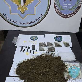 الشرطة تكشف محاولة توريط مواطن بريء بحيازة المخدرات داخل منزله في الخليل