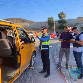 شرطة ضواحي القدس تواصل جهودها لضبط المركبات غير القانونية والمطلوبين للقضاء