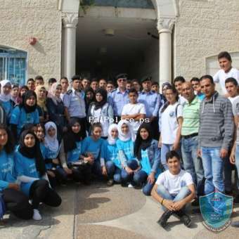 الشرطة ومؤسسة الحلم تنظمان تدريب ميداني لطلاب الشرطة المجتمعية في رام الله