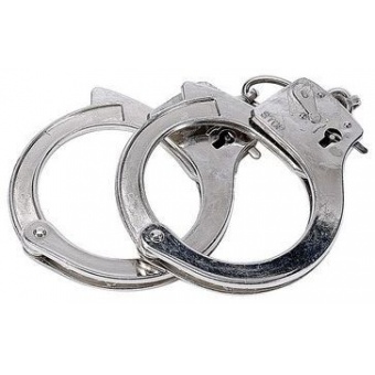 الشرطة تلقي القبض على شخص بتهمة السرقة في طولكرم