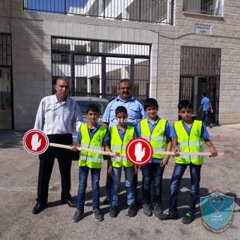 الشرطة تنظم محاضرات توعية لطلاب و طالبات المدارس ضواحي القدس