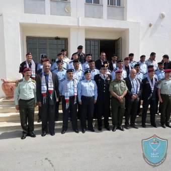 الاحتفال بتخريج دورة للشرطة السياحية في هيئة التدريب في أريحا