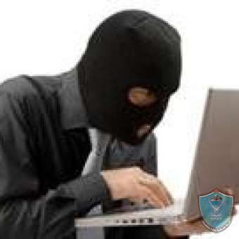 الشرطة تقبض على شخص حاول ابتزاز فتاة عبر (فيسبوك) في رام الله