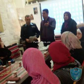 الشرطة تنظم محاضرة حول مخاطر الانترنت في جنين