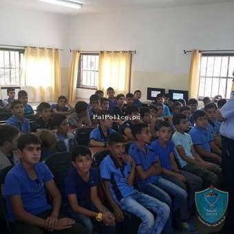 الشرطة تنظم محاضرات توعية لطلبة المدارس في جنين