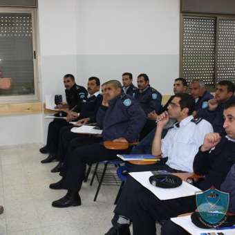 الشرطة تفتتح ورشة عمل مرورية ودورة لمراكز الإصلاح في أريحا