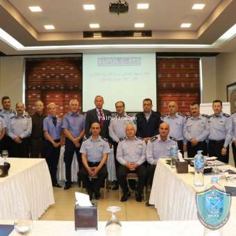 الشرطة تفتتح دورة التدريب الإداري  لمراكز الإصلاح والتأهيل في رام الله