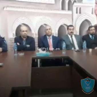 هيئة التوجيه السياسي والوطني تكرم الشرطة في جنين