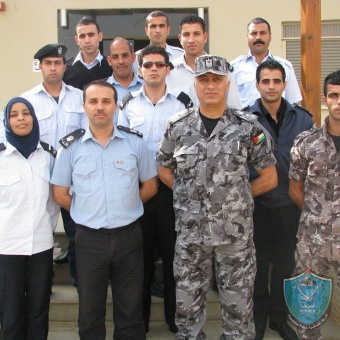 تخريج  دورة "مكاتب بلا ورق" في كلية فلسطين للعلوم الشرطية في أريحا