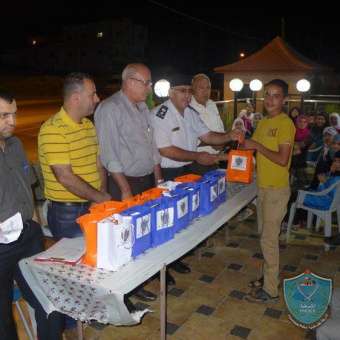 الشرطة تكرم حفظة القرآن الكريم بمحافظة طوباس