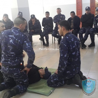 الشرطة والخدمات الطبية العسكرية تنظمان تدريب عملي في الإسعاف الأولي لمنتسبي شرطة محافظة جنين