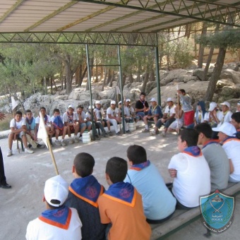 شرطة محافظة بيت لحم تقدم محاضرات توعية لمخيمات صيفية