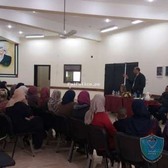 الشرطة تنظم ورشة عمل حول الجرائم الالكترونية والابتزاز الالكتروني في جنين