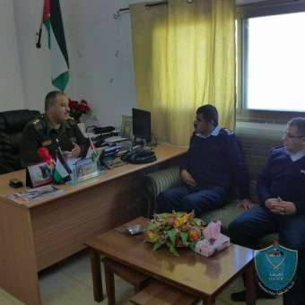 الشرطة والخدمات الطبية  العسكرية  يبحثان سبل الارتقاء بالأداء في طوباس