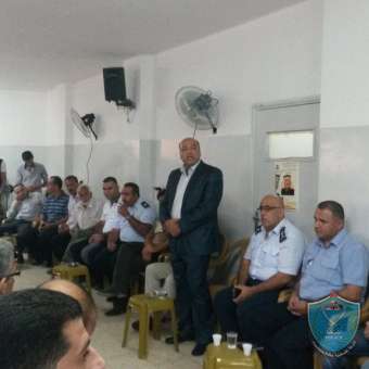 العميد جهاد المسيمي يقدم واجب العزاء لذوي المساعد سعدي عقل في قلقيلية