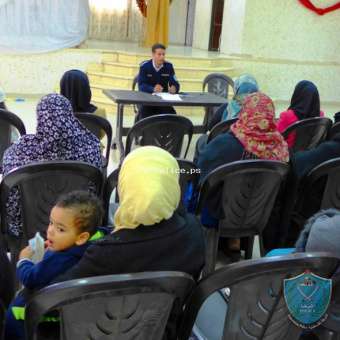 الشرطة تنظم محاضرة  توعية حول أهمية   النوع الاجتماعي  في طولكرم