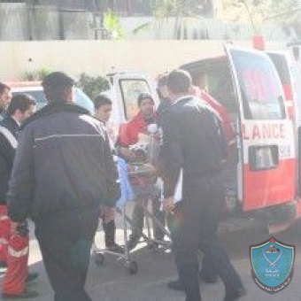 إصابة أم وأطفالها الأربعة في حادث سير في قلقيلية