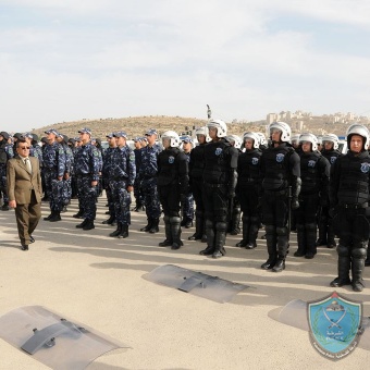 وزير الداخلية د . سعيد ابو علي " الانجاز المتواصل للشرطة تعبيرا عن ثقة الشعب "