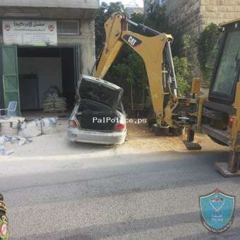 الشرطة والأجهزة الأمنية تتلف 45 مركبة غير قانونية  في بلدة بيتا بنابلس