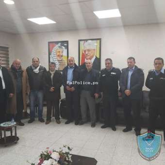 الشرطة وبلدية طوباس يبحثان سبل التعاون المشترك
