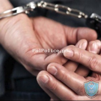 شرطة جنين تقبض على شخص صادر بحقه 50 امر حبس بمبلغ 800 الف شيكل