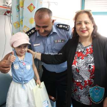 وزيرة الصحة والشرطة يزوران المرضى بمناسبة عيد الأضحى في مشافي بيت لحم والخليل