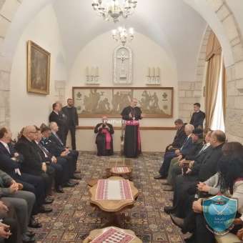 الشرطة والأجهزة الأمنية يقدمون التهاني للطوائف المسيحية