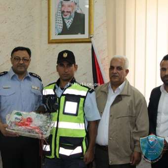اللواء البكري محافظ محافظة بيت لحم يكرم شرطة المرور في بيت لحم