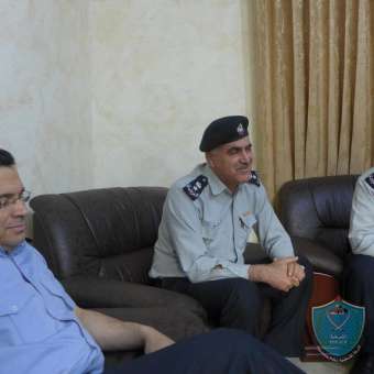 الشرطة والدفاع المدني يبحثان سبل التعاون المشترك في جنين