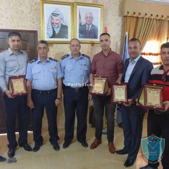 الشرطة تكرم عدد من الضباط بطوباس