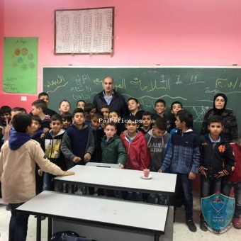 الشرطة تنظم محاضرتين حول السلامة المرورية في مدارس ضواحي القدس.