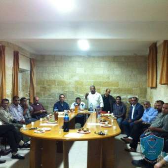 المجالس القروية تكرم الشرطة في ضواحي القدس