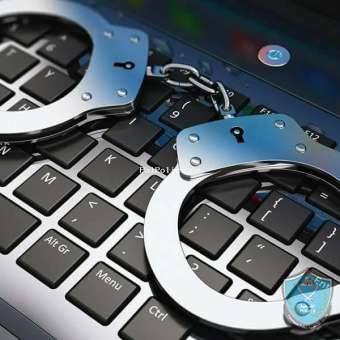الشرطة تلقي القبض على شخص بتهمة التهديد و التشهير والابتزاز عبر الفيس بوك في قلقيلية