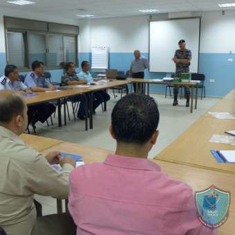 افتتاح دورة متخصصة في  تطوير المناهج في أريحا