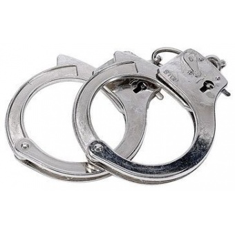 الشرطة تقبض على شخص متهم بحيازة مواد مخدرة في بلدة الرام