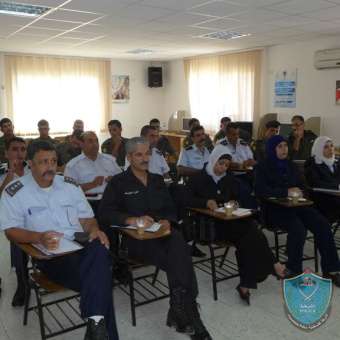 الشرطة ومديرية صحة تنظم ندوة صحية حول مرض الايدز في سلفيت