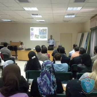 الشرطة والقدس المفتوحة تطلقان المرحلة الثانية من مشروع التوعيه الشرطية في أريحا