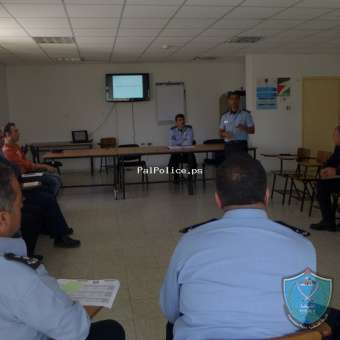 الشرطة تفتتح الدورة الثامنة   من برنامج( التدريب اثناء الخدمة) في سلفيت