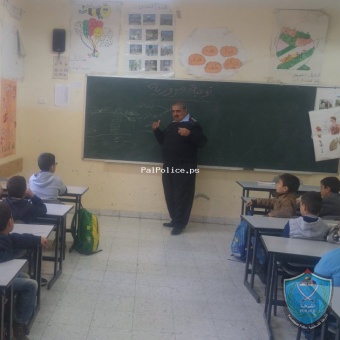الشرطة تنظم محاضرات توعويه في مدارس ضواحي القدس.