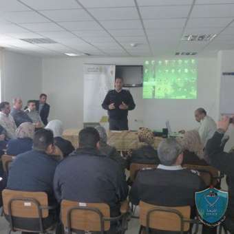 الشرطة والتوجيه السياسي ينظمان مسابقة ثقافية في سلفيت