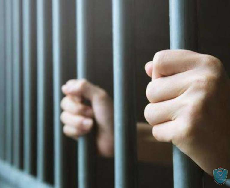 الشرطة تقبض على مطلوب للقضاء صادر بحقه أمر حبس بقيمة 3 مليون شيقل في أريحا 