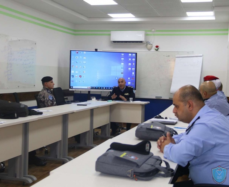الشرطة تنظم محاضرة بعنوان الولاية الجنائية للشرطة الفلسطينية لحملة الهوية المقدسية والإسرائيلية 