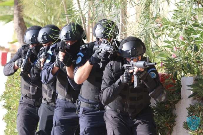 وحدة العمليات الخاصة والاقتحامات