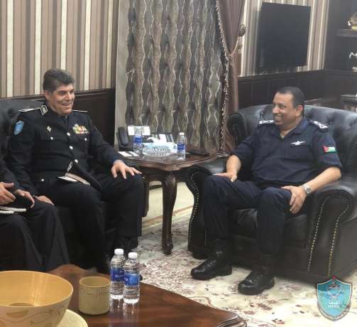 اللواء حازم عطا الله يبحث سبل التعاون مع مدير الأمن العام الأردني