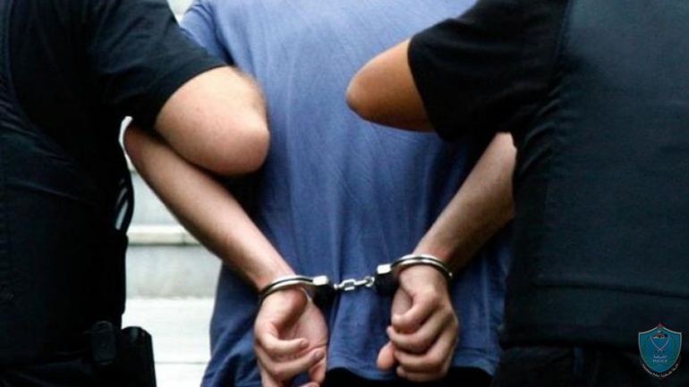 الشرطة تقبض على شخص صادر بحقه امر حبس بقيمة مليون و250 ألف شيكل في طولكرم 