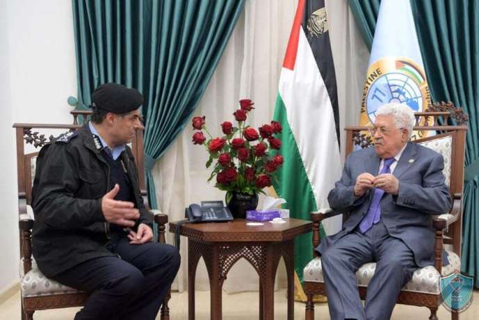السيد الرئيس يهاتف مدير عام الشرطة مشيدا بدور الشرطة والأجهزة الامنية