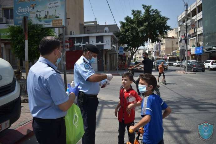 الشرطة و شركة جوال يطلقان المرحلة الثالثة من حملة كمامتك أمانك في عدد من محافظات الوطن .