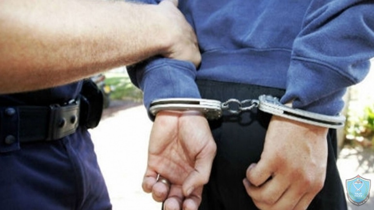 الشرطة تقبض على مشتبه به بقطع أشجار حرجية في جنين