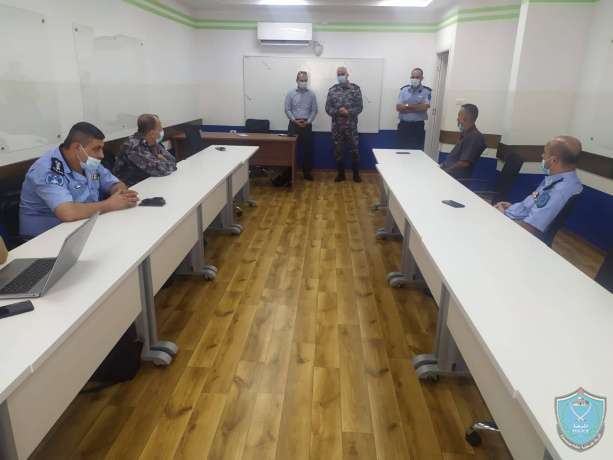 الشرطة تفتتح دورة تدريب المدربين عن بعد في أريحا